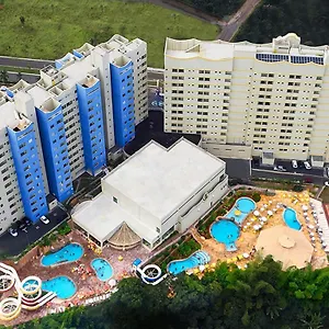 https://golden-dolphin-grand-hotel-caldas-novas-go-ap-857.caldasnovashotels.com